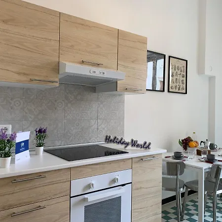 House Acciuga Innamorata By World Chiavari